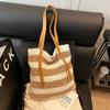 Moda Urbana Tejida Rayada Bolso Tipo Cubo Gran Capacidad Combinable Bolso de Hombro 2025 Verano Popular Bolso de Mujer