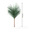 Amazon para decoración de guirnalda de árbol de Navidad de festival DIY hecho a mano de plástico de aguja de pino, accesorios de flor de planta verde de simulación