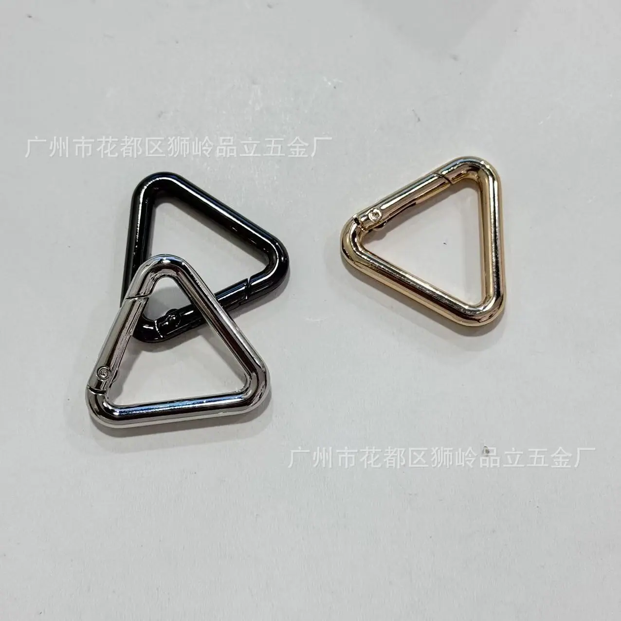 e0560ab3480701013af9f67d95cbf3