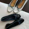 Zapatos de piel con decoración de lazo, adecuados para primavera y otoño, estilo retro, de suela plana, bailarinas de punta fina, estilo Mary Jane francés, nuevos zapatos de cordones para mujer