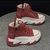 Sapatos femininos de cano alto vintage: casual plataforma de sola grossa