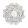 Moda Coreana Broche de Circonita Rosa Flor de Perla Elegante Corsage para Mujer Pin Versátil para Abrigo Traje