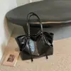 Elegante Bolso Tote para Viajes Diarios para Mujer, Nuevo Bolso Rojo de Otoño 2026 para Bodas, Bolso de Hombro Único, Bolso de Novia de Gran Capacidad