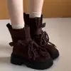 Botas de plataforma con tacón grueso retro que aumentan la altura para mujeres petite, nuevo estilo otoño 2026, botines versátiles y estilizados que combinan bien con faldas