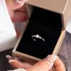 Diseño de Nicho Diamante Rai Diamante Flash Coreano Anillo Versátil Personalizado de Lujo Ligero con Sentido de Gama Alta Anillo para Mujer Estilo Frío de Ins