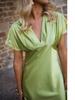 Vestido con cuello en V