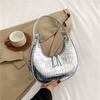 Bolso Pequeño Brillante en Relieve para Mujer 2023 Popular Nuevo Color Sólido Versátil Bolso Luna Texturizado de Estilista Bolso de Hombro para Debajo del Brazo