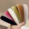 Outono e Inverno nova faixa de cabeça larga de veludo dourado com esponja, alta, cor sólida, simples, elegante, vermelho rosa, faixa de cabeça retrô francesa