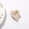 Clip para el Cabello con Forma de Corazón Hueco de PC Estilo Nuevo Europeo y Americano Pinza de Garra con Hebilla de Mariposa Engrosada Accesorios para el Cabello Versátiles con Temperamento Simple Pinza de Tiburón
