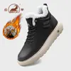 Sapatos Masculinos de Couro Genuíno 2026 Novo Inverno Acolchoados Quentes Botas de Neve Sapatos Grandes de Algodão para Uso Externo Sapatos Casuais Masculinos