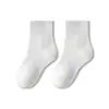 Calcetines blancos pequeños para estudiantes calcetines para niños calcetines de tubo corto negros blancos grises primavera y verano malla transpirable otoño regular