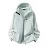 Chaqueta Softshell para Montaña y Exteriores Estilo Nuevo 2026 Primavera y Otoño Estilo Pareja Corte 3D con Capucha Resistente al Viento e Impermeable