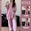 Pijama de Algodón Nube Estilo Ins para Mujer de Primavera y Otoño, Conjunto Suelto de Ropa de Casa de Manga Tres Cuartos con un Diseño de Alta Gama e Incluye una Goma para el Cabello