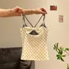 Camisola com estampa de bolinhas estilo coreano para mulheres, com bojo embutido, modelagem justa e um lindo detalhe nas costas