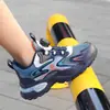 Sapatos Infantis 2026 Chegadas de Verão para Crianças de Meia-Idade e Mais Velhas Sapatos Esportivos Infantis Vazados em Tela Tênis Casuais para Meninos Tendência