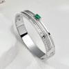 Pulseira de Diamante Esmeralda de Luxo Leve da Moda Design Personalizado da Moda Pulseira de Aço Titânio Estilo Irmã Real Feminina Sem Desbotamento Atacado