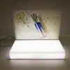 Soporte de Exhibición de Cosméticos Acrílico Personalizado de Múltiples Niveles con Panel Trasero Desmontable e Iluminación LED Adecuado para Mostradores de Tiendas Minoristas