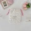 Bolsa de Algodón Acolchada con Cordón, Estilo Infantil de Fresa, con Etiqueta Estampada de Dibujos Animados, Bolsa de Almacenamiento para Viaje, Maquillaje y Auriculares