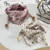 Bufanda Infantil Pequeña Floral Otoño e Invierno Coreana Retro Bebé Bufanda Triangular para Bebé de Moda Versátil Cortavientos Cálida