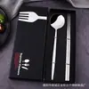 Conjunto de Faca, Garfo e Colher para Bife em Aço Inoxidável Português, Conjunto de Quatro Peças Estilo Europeu para Restaurante Hotel, Talheres Ocidentais, Presente Criativo