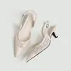 Sandalias Versátiles de Tacón Alto para Mujer, de Temporada Cruzada Europea y Americana, Malla Nueva de Primavera, Producto Nuevo, Punta Cerrada, Par con Faldas, Zapatos de Mujer de Tacón Medio y Punta Fina