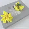 Xiaolijiu Flor Artificial Roupa Chapéu de Formatura com Flor Caixa de Presente com Flor Grampo de Cabelo Material de Flor Arranjo de Flores para Casamento Parede de Flores Arranjo de Flores Atacado