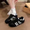 Suela suave casual de moda de otoño de caña baja, zapatos Argan estilo zapato sencillo, zapatillas de deporte estilo tabla, nuevo estilo deportivo, zapatos de entrenamiento alemanes para mujer, estilo coreano
