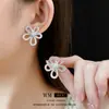 Juego de Joyería de Flor Hueca Aretes de Circonita con Aguja de Plata Cadena para Clavícula Moda Sencilla Joyería de Temperamento de Alta Gama al Por Mayor