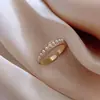Anillo de Lujo Ligero de Cobre Incrustado con Circonita, Apertura Femenina y de Alta Gama, Anillo Ajustable Super Brillante, Estilo Ins Simple y Popular