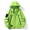 Nova roupa de assalto à prova d'água e corta-vento para primavera e outono para homens e mulheres com roupas de montanhismo, sobretudo respirável, casaco esportivo