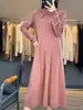 Moda Nueva Otoño e Invierno 2026 Suéter de Punto Grueso de Lana Completa para Mujer con Cuello Semi Alto Floral Tridimensional, Vestido Largo Casual Holgado