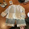 Conjunto de Primavera 2026 Ropa Infantil Coreana para Niñas Otoño Nuevo Conjunto de Dos Piezas Estilo Bosque con Cárdigan de Encaje y Jeans