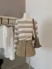 Camiseta de manga larga a rayas corta para mujer, estilo europeo y americano, fina y de corte holgado para principios de otoño, top básico adelgazante