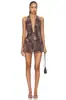Vestido de una pieza sexy estilo europeo y americano con estampado de leopardo en malla, cuello halter, escote en V pronunciado, espalda descubierta, dobladillo con volantes y diseño entallado en la cintura para usar en discoteca