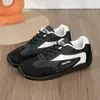 Zapatos de entrenamiento alemanes para mujer 2026 primavera nuevos versátiles casuales de suela plana zapatos deportivos retro de punta redonda zapatos para estudiantes