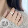 Anel de Fogos de Artifício Exquisito de Alta Qualidade para Mulheres Moda Leve Personalizado Versátil Aberto Ajustável Anel de Borda Larga Anel para Dedo Indicador de Celebridade da Internet Tendência