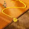 O mesmo estilo do pingente de Buda Maitreya em ouro de areia estilo antigo da loja de joias, novo pingente de Buda Maitreya barrigudo sorridente estilo chinês para mulheres