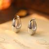 Pendientes de plata de ley S925 estilo francés retro en forma de U para mujer, ligeros, lujosos, con nicho, elegantes, con hebilla de oreja de luna y anillo sensorial avanzado.