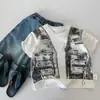 Camiseta estampada de manga corta Mabao para niños, estilo veraniego 2026, imitación de dos piezas, para niños, ropa infantil Clase A al por mayor