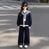 Conjunto de Ropa para Niñas Primavera y Otoño 2026 Nueva Moda Ropa de Otoño Infantil Conjunto de Dos Piezas con Chaleco Sudadera y Jeans para Niñas Mayores