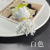 Grampo de cabelo floral feito à mão com estames de flor foscos de 2 mm. Materiais: flores artificiais, flores de cipó de papel, flores de seda, cores de flor de cabeça de fósforo.