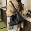 Moda Europea y Americana Patrón Tejido Versión Coreana 2025 Nuevo Otoño Tendencia Versátil Elegante Bolso de Hombro Único Tote Transfronterizo