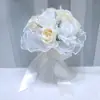 197 boda novia sosteniendo flores rosa simulación licencia para recibir la mano de la novia lanzando flores accesorios para sesión de fotos de boda de viaje