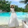 Conjunto de Top Tubinho Branco Puro Floral Estilo Francês para Mulheres, Vestido para Sessão de Fotos de Férias na Praia, Vestido Longo de Viagem para Sanya