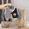 Conjunto de Roupa para Meninos Primavera e Outono Novo Elegante Moderno Suéter Colete Camisa Conjunto de Três Peças Roupas Lindas de Outono para Crianças