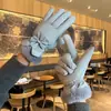 Luvas para Mulheres no Inverno, Tela Sensível ao Toque para Ciclismo, Veludo Grosso para Veículo Elétrico, Impermeável, à Prova de Frio, à Prova de Vento, Quentes para Ciclismo, Antiderrapantes