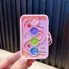 Llavero de disco de engranaje para animales pequeños, juguete de bola, consola de juegos, colgante para mochila, llavero para aliviar el estrés, regalo pequeño al por mayor