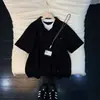 Camiseta Masculina de Verão Estilo Americano, Falsa Duas Peças, Com Studs, Desconstruída, Gola Polo, Manga Curta, Design Único, Peso Pesado e Estruturada, Manga Meia