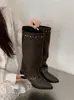 Botas de punta con remaches para mujer, colección otoño 2026, botas altas estilo western, diseño retro, tallas grandes, tacones bajos, botas largas versátiles