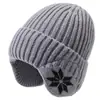 Novo Chapéu de Lã Tricotado Quente Popular de Inverno 2025 para Homens, Chapéu Espessado de Veludo para Mulheres, Proteção de Orelha para Ciclismo
